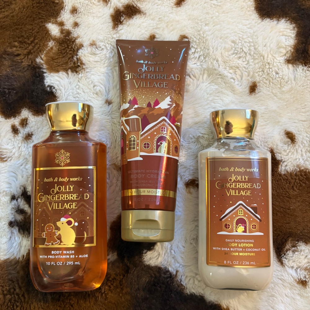 Jolly Gingerbread Village - Bath & Body Works